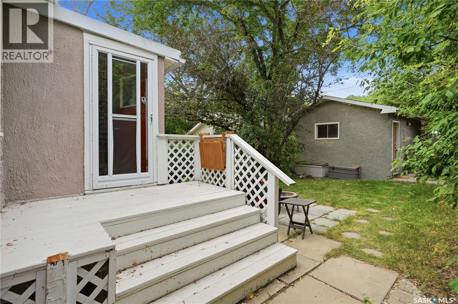 179 Angus Crescent, Regina, SK - Outdoor With Exterior