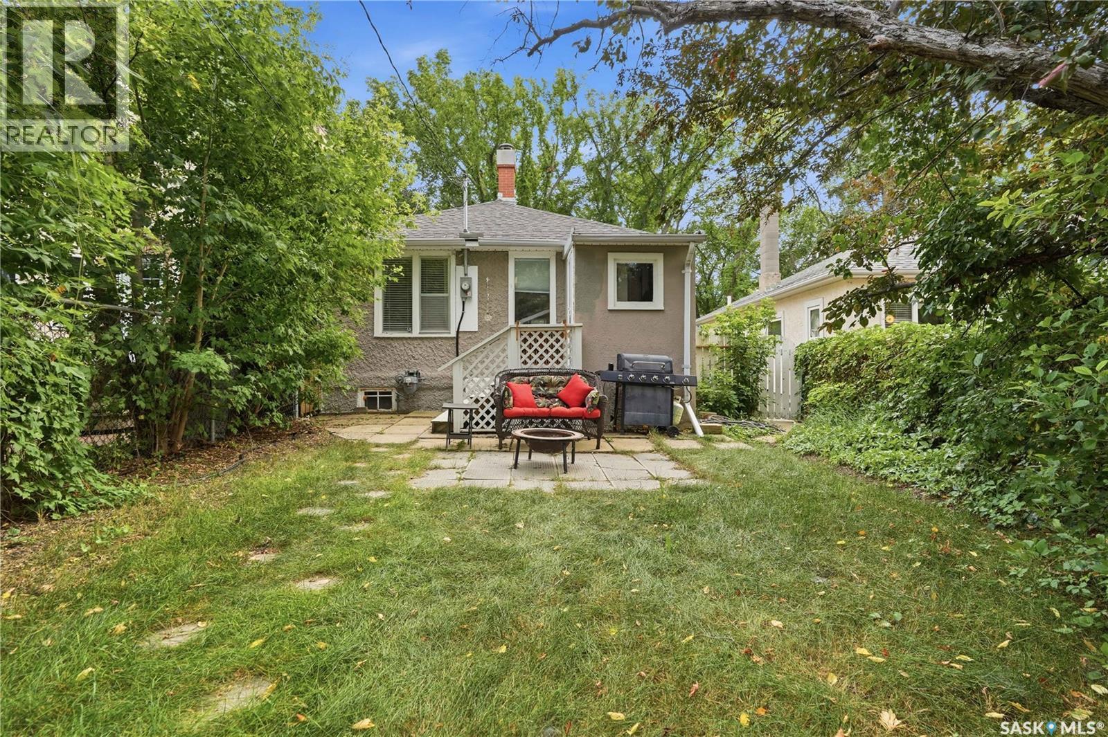 179 Angus Crescent, Regina, SK - Outdoor