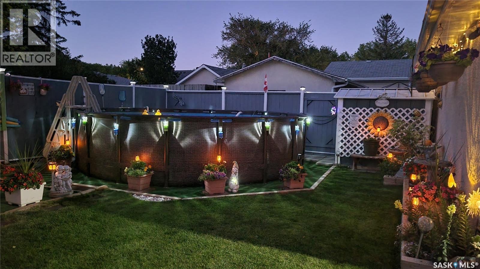 60 Krivel Crescent, Regina, SK - Outdoor