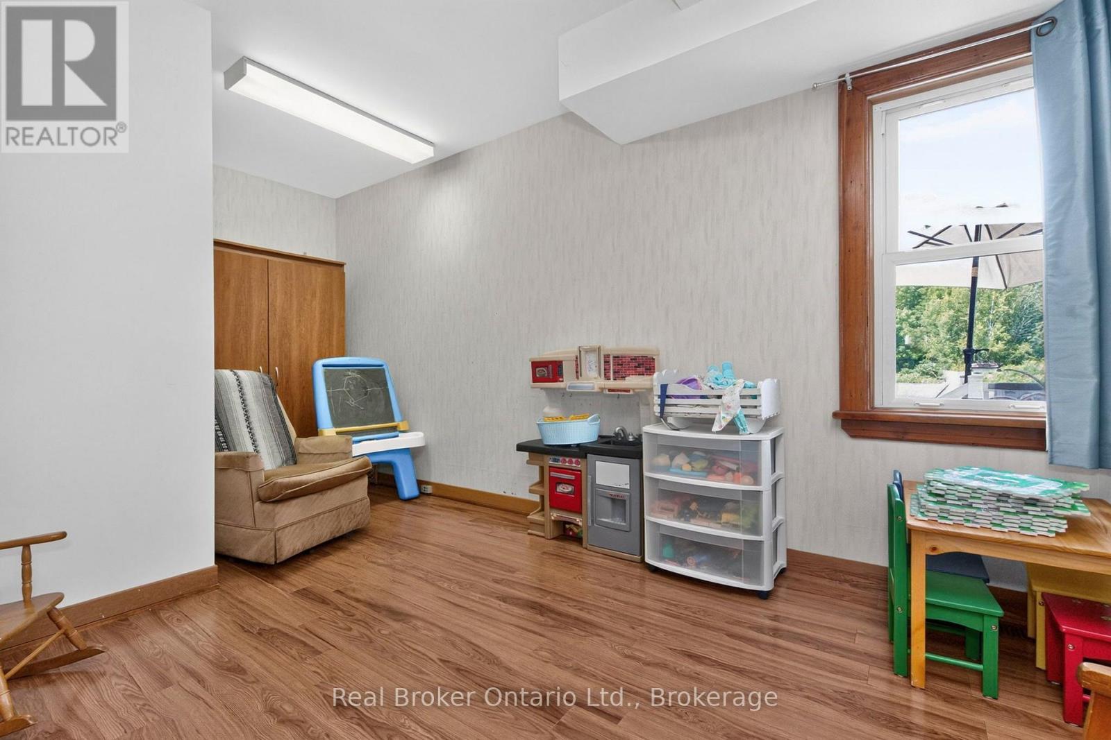 Family Room - 150 Lafontaine Road E, Tiny, ON - Indoor