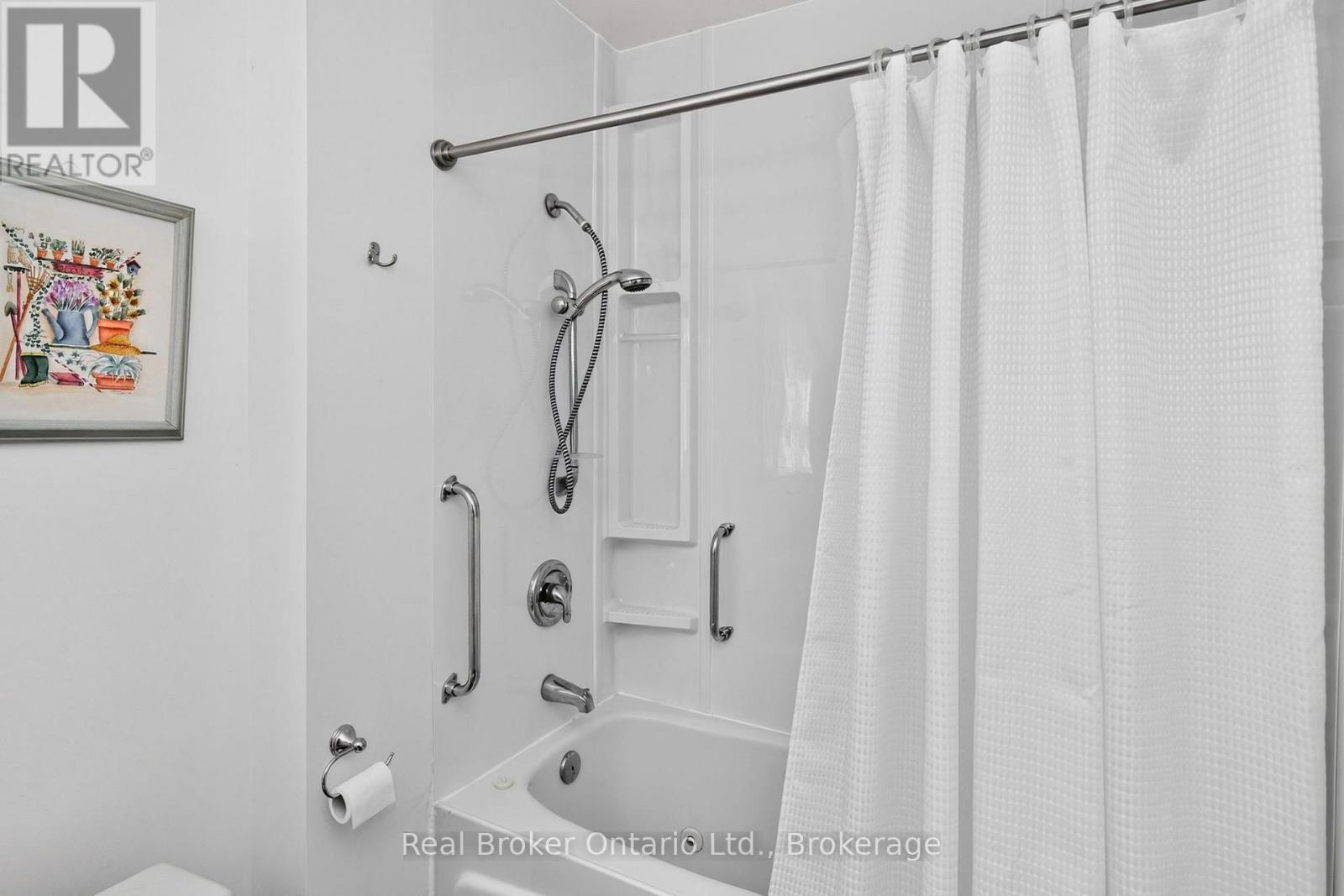 150 Lafontaine Road E, Tiny, ON - Indoor Photo Showing Bathroom