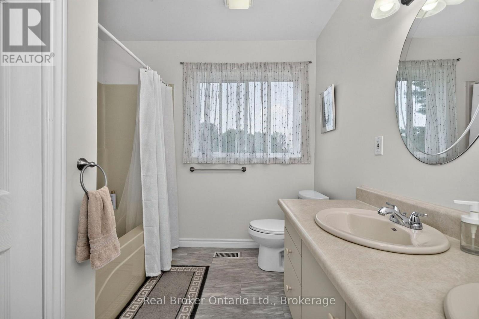 150 Lafontaine Road E, Tiny, ON - Indoor Photo Showing Bathroom