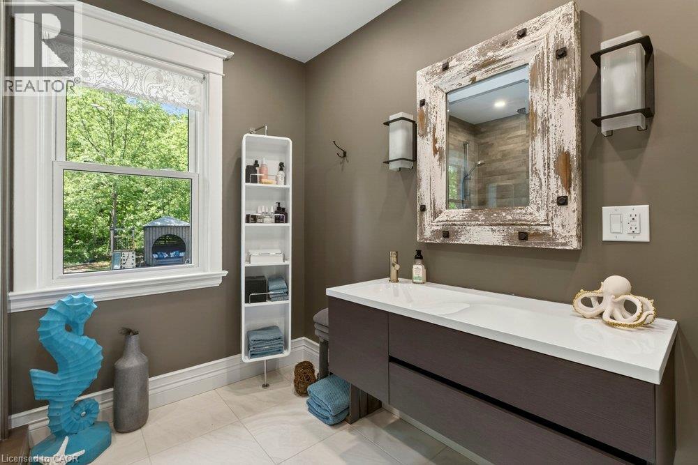 99 Hillcrest Avenue, Hamilton, ON - Indoor