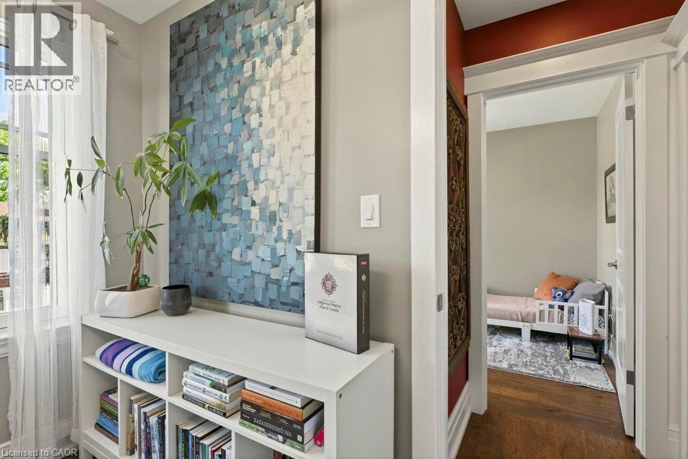 99 Hillcrest Avenue, Hamilton, ON - Indoor
