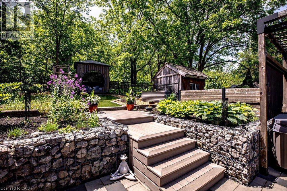 99 Hillcrest Avenue, Hamilton, ON - Outdoor With Deck Patio Veranda