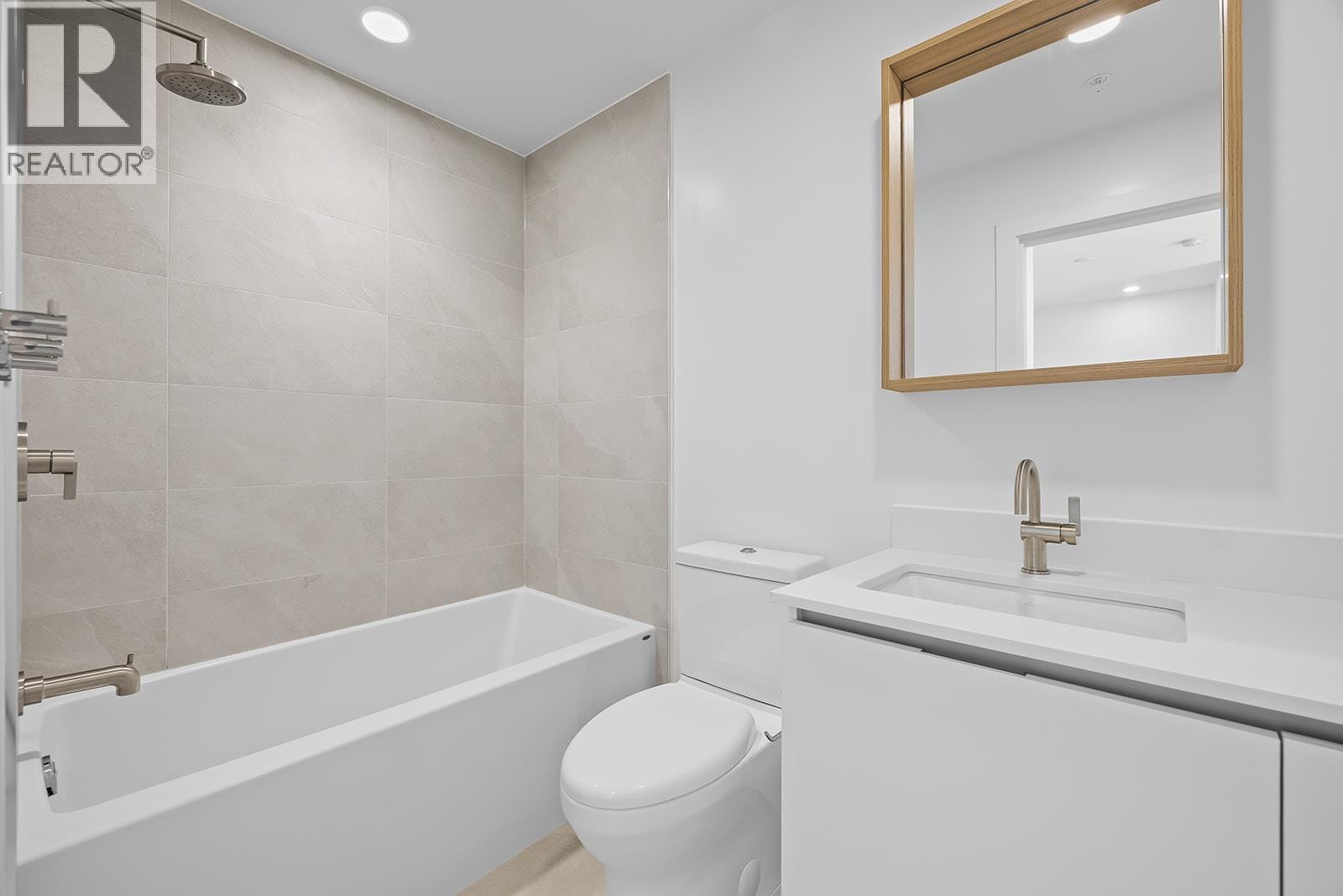 Bathroom - 2780 Olalla Road Unit# 201, West Kelowna, BC - Indoor Photo Showing Bathroom