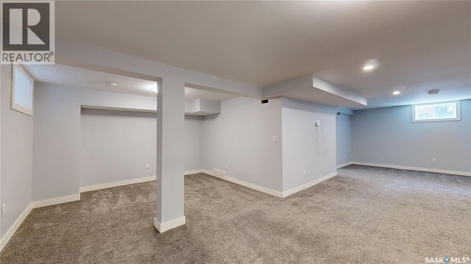 3231 Hill Avenue, Regina, SK - Indoor Photo Showing Other Room