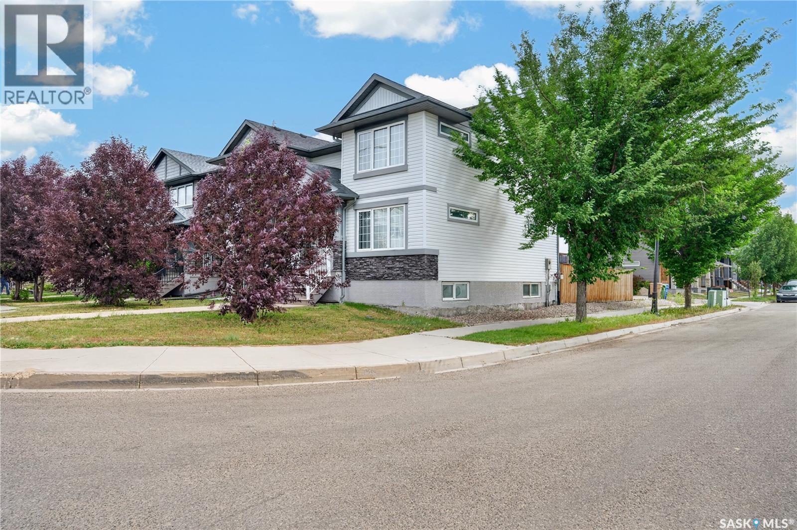 4537 James Hill Road, Regina, SK - Outdoor