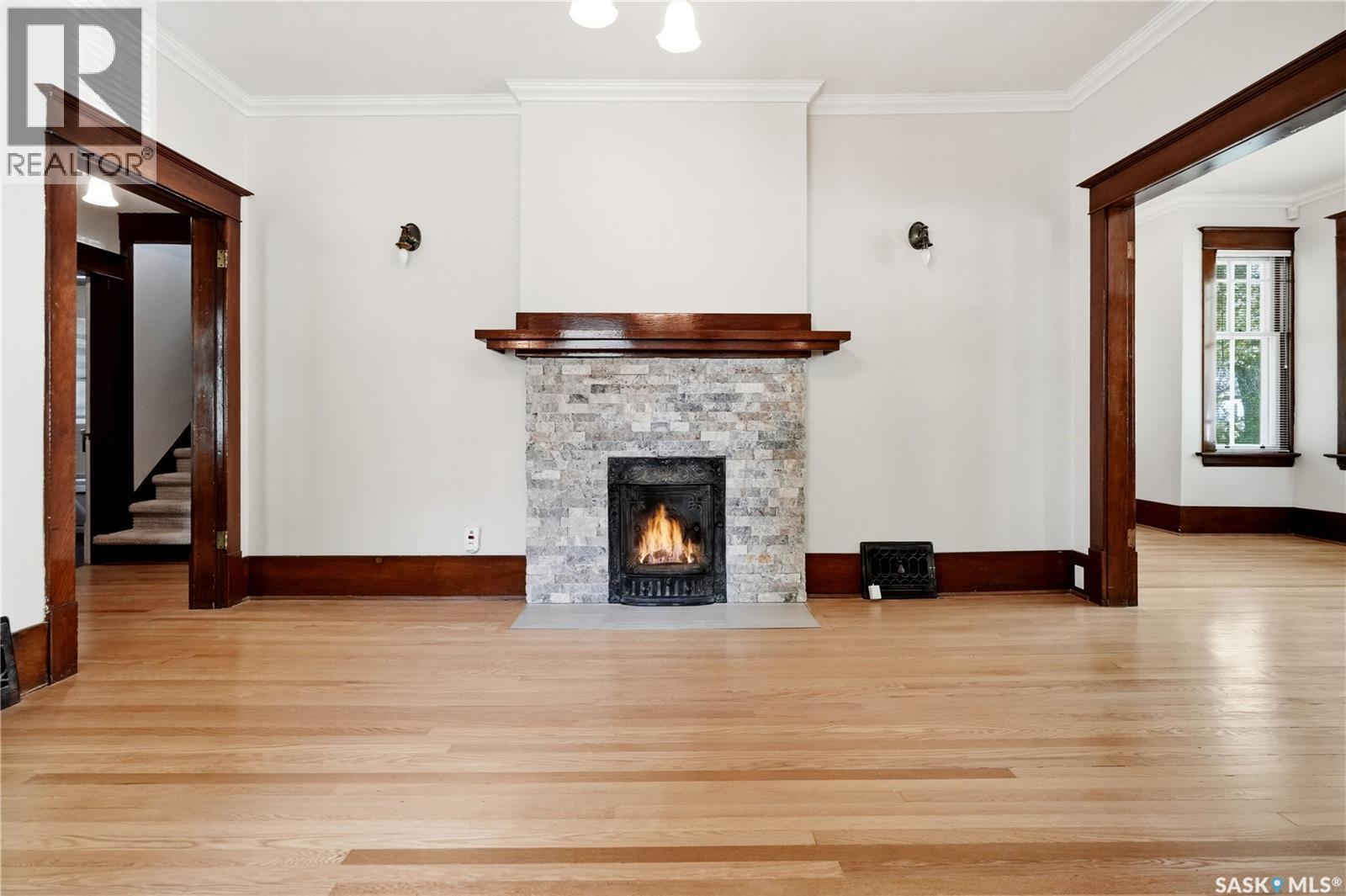 1706 15Th Avenue, Regina, SK - Indoor With Fireplace