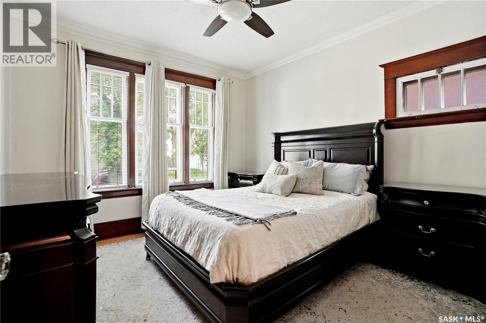 1706 15Th Avenue, Regina, SK - Indoor Photo Showing Bedroom