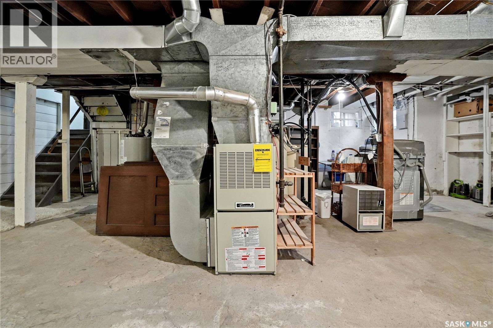 1706 15Th Avenue, Regina, SK - Indoor Photo Showing Basement