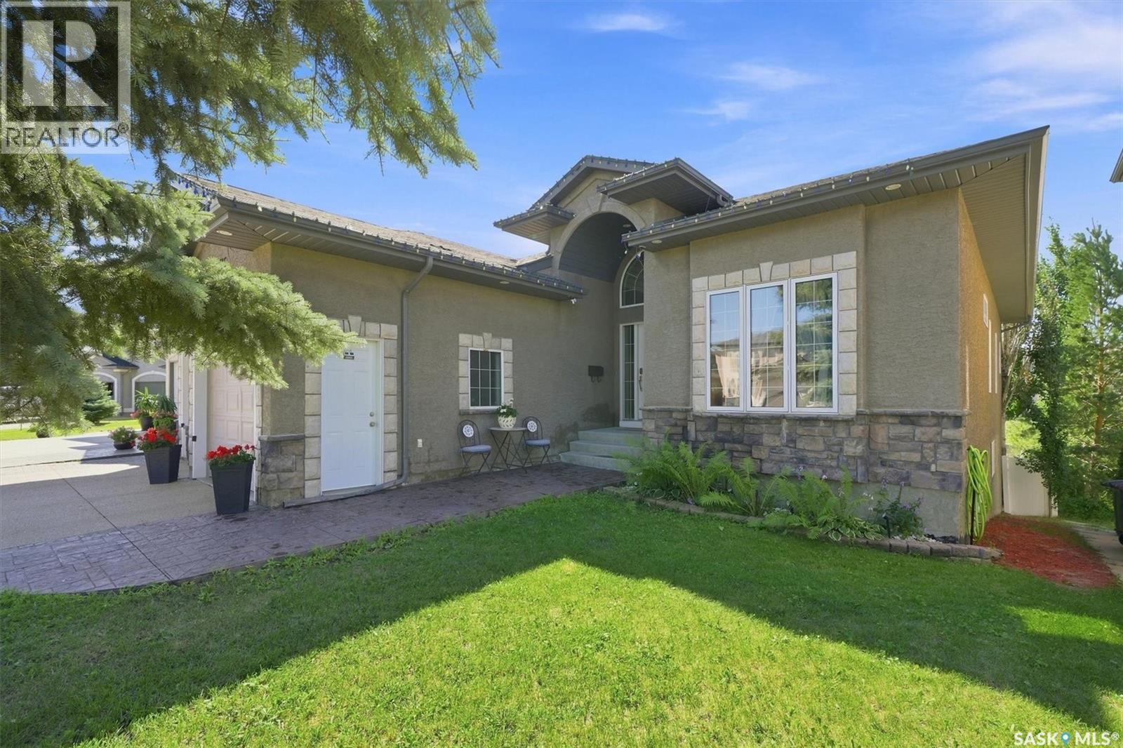 715 Bellmont Court, Saskatoon, SK - Outdoor