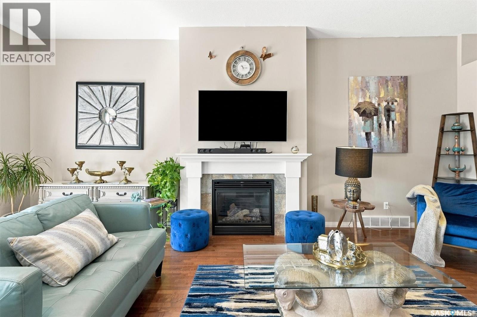 715 Bellmont Court, Saskatoon, SK - Indoor With Fireplace