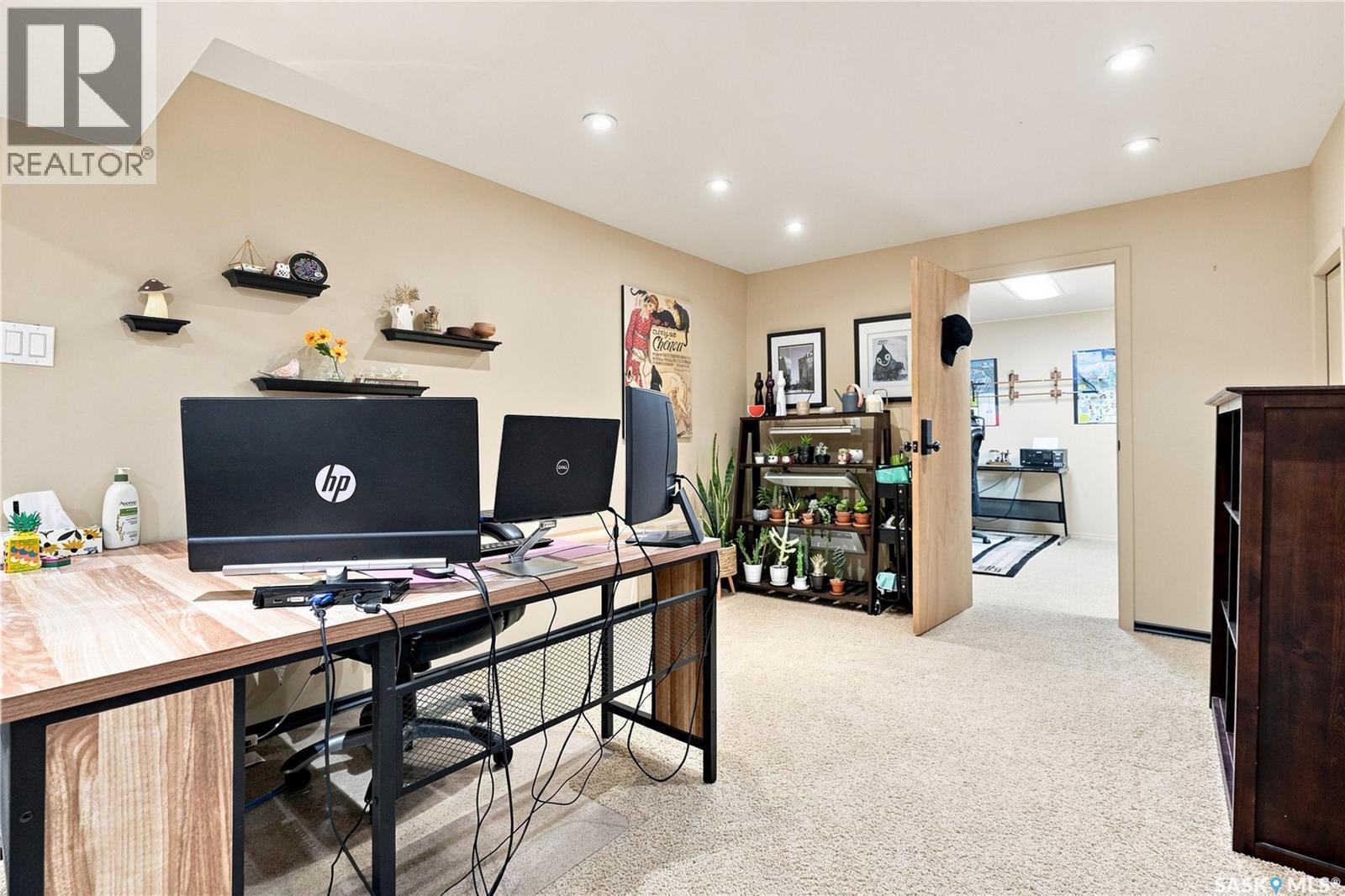 29 Everett Crescent, Regina, SK - Indoor Photo Showing Other Room