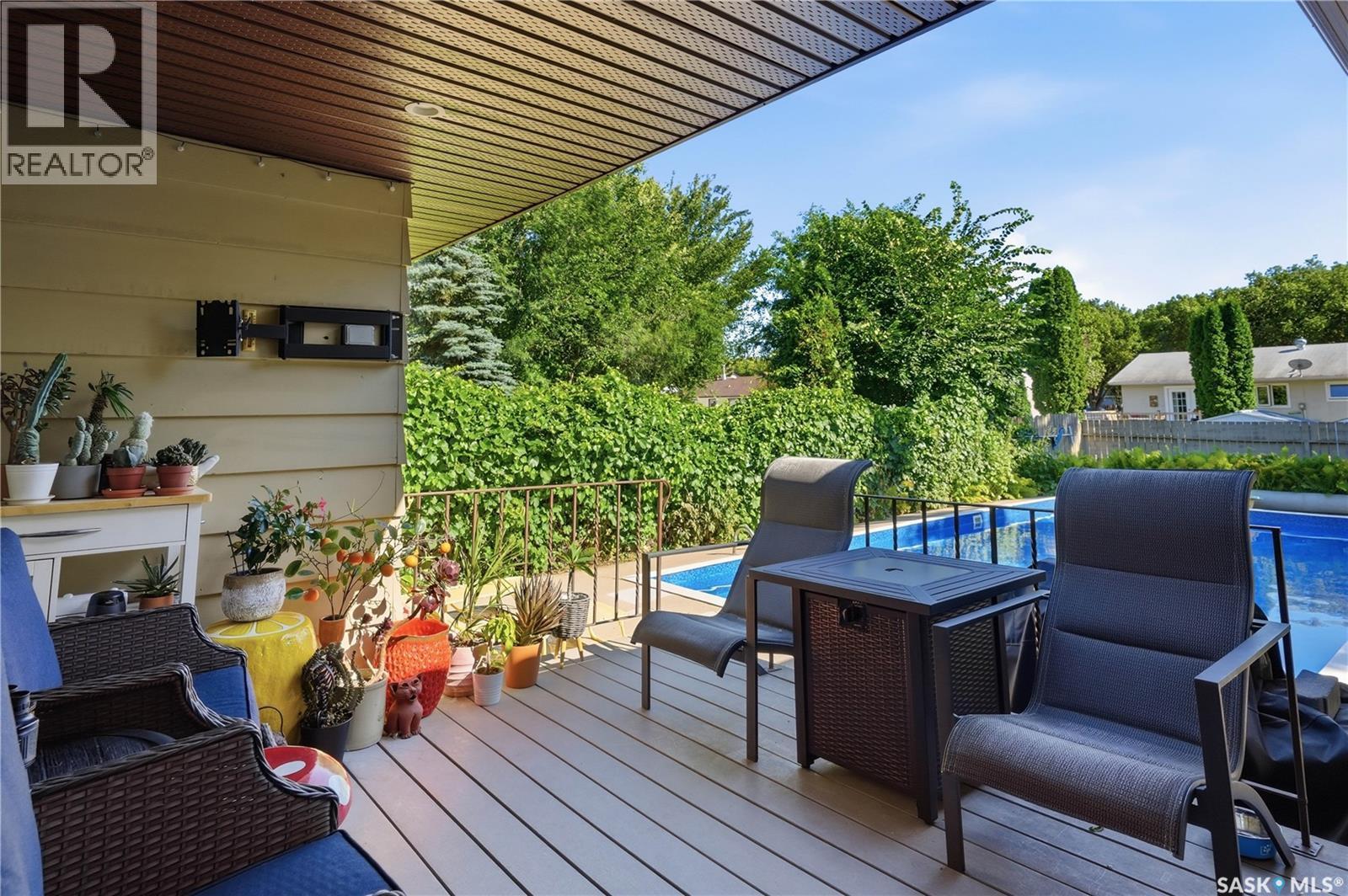 29 Everett Crescent, Regina, SK - Outdoor With Deck Patio Veranda With Exterior
