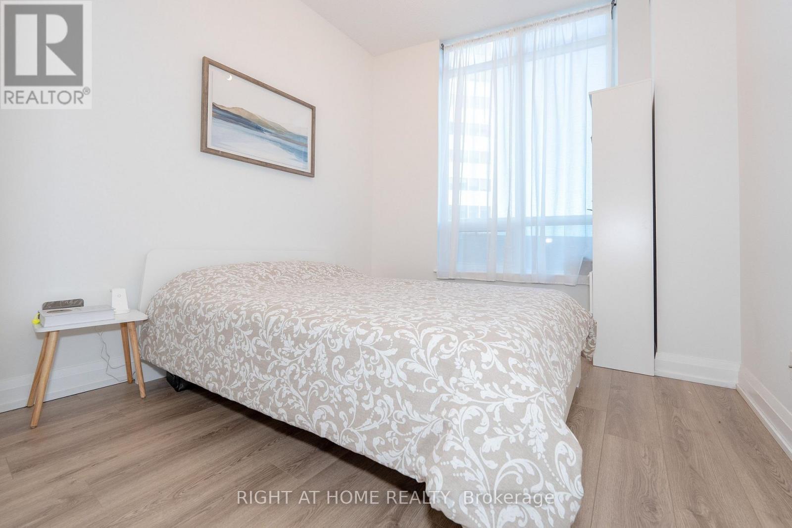 306 - 7171 Yonge Street, Markham, ON - Indoor Photo Showing Bedroom