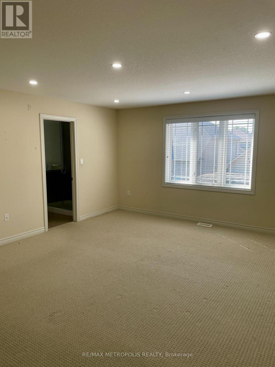 2 Doon Creek Street, Kitchener, ON - Indoor Photo Showing Other Room