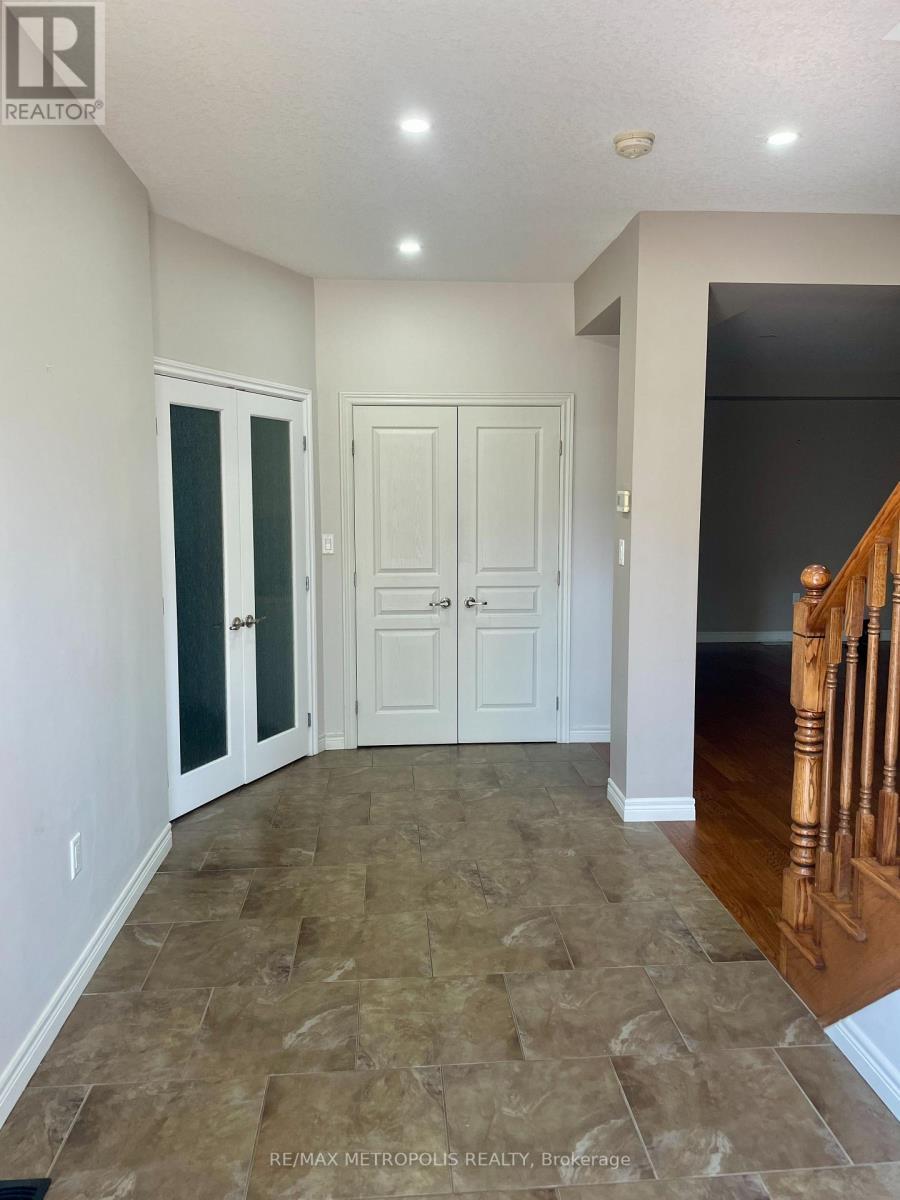 2 Doon Creek Street, Kitchener, ON - Indoor Photo Showing Other Room
