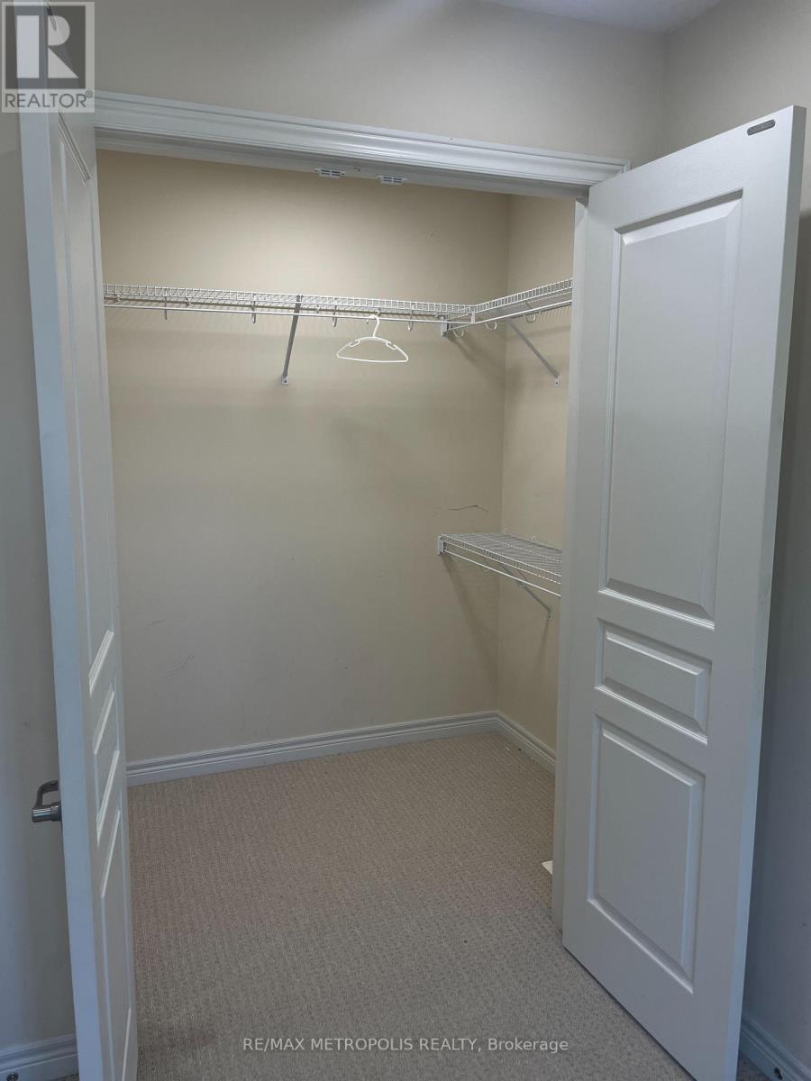 2 Doon Creek Street, Kitchener, ON - Indoor With Storage