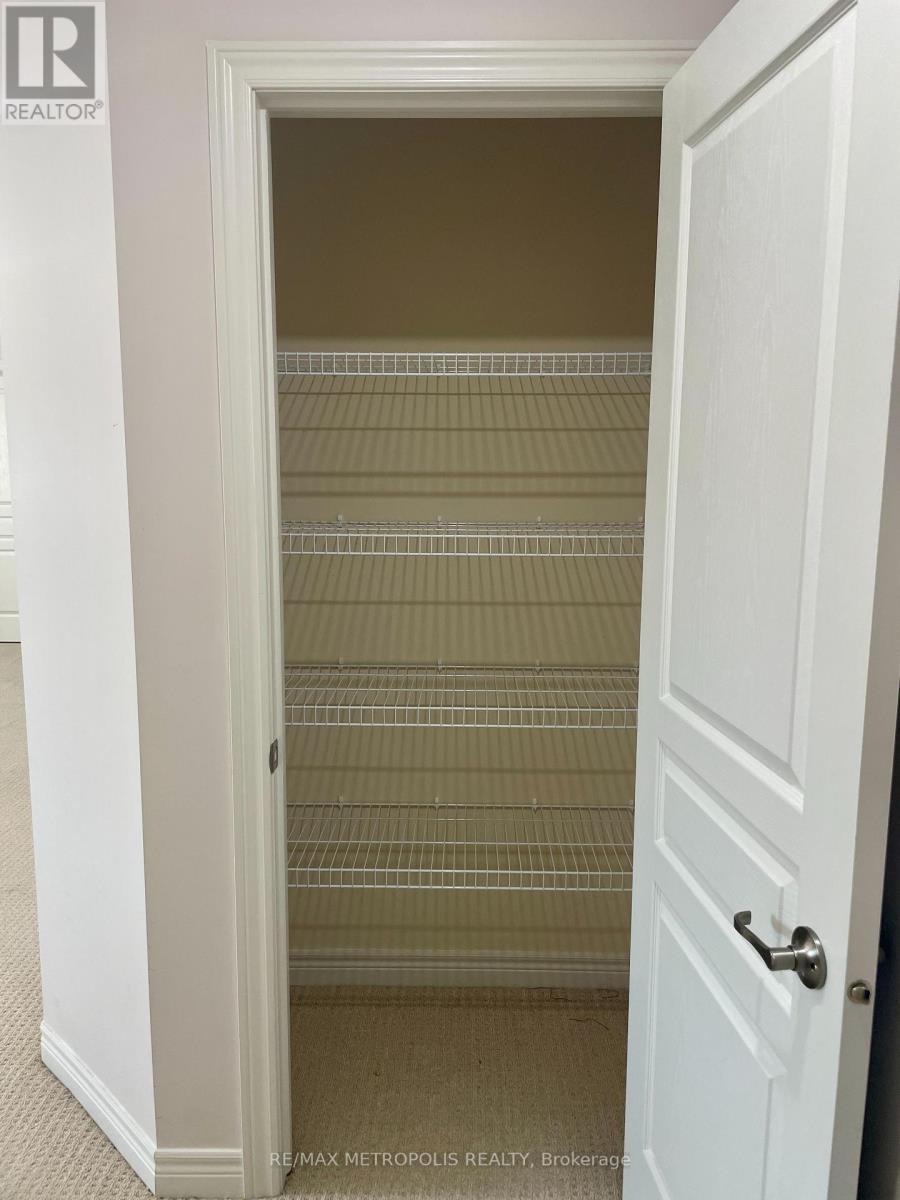 2 Doon Creek Street, Kitchener, ON - Indoor With Storage