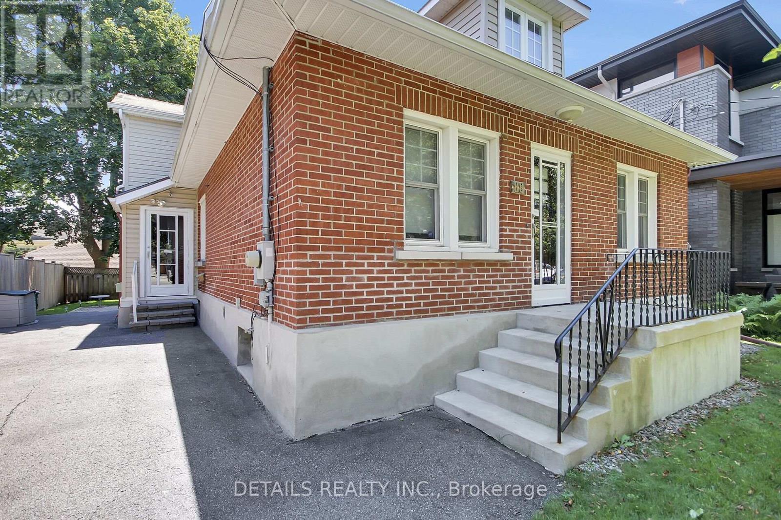 88 Helena Street, Ottawa, ON - Outdoor With Exterior