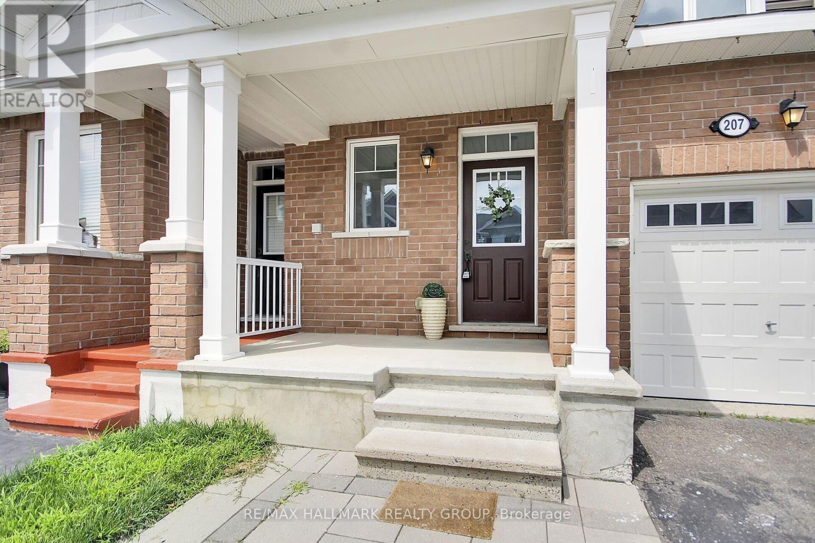 207 Willow Aster Circle, Ottawa, ON - Outdoor With Facade