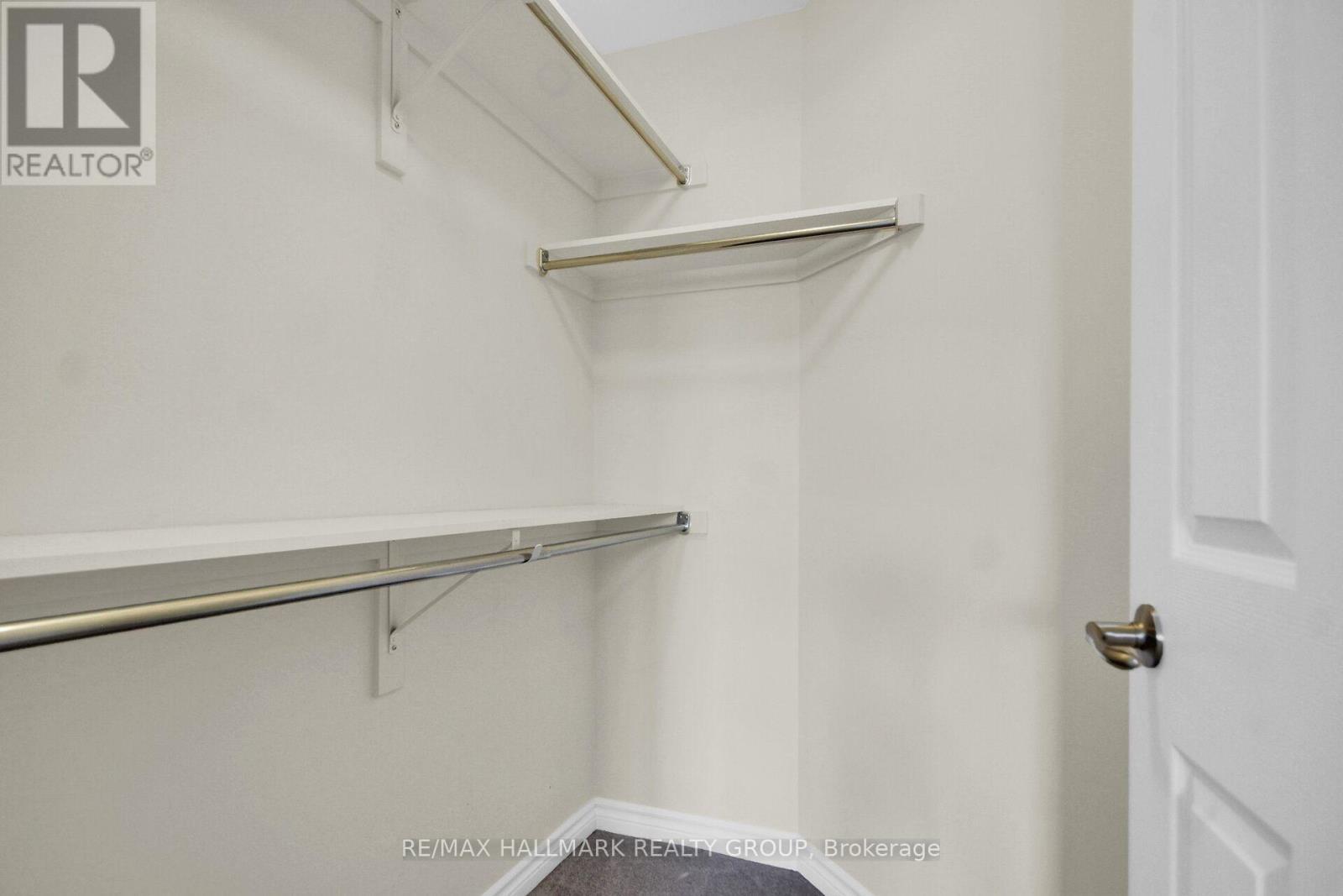 207 Willow Aster Circle, Ottawa, ON - Indoor With Storage