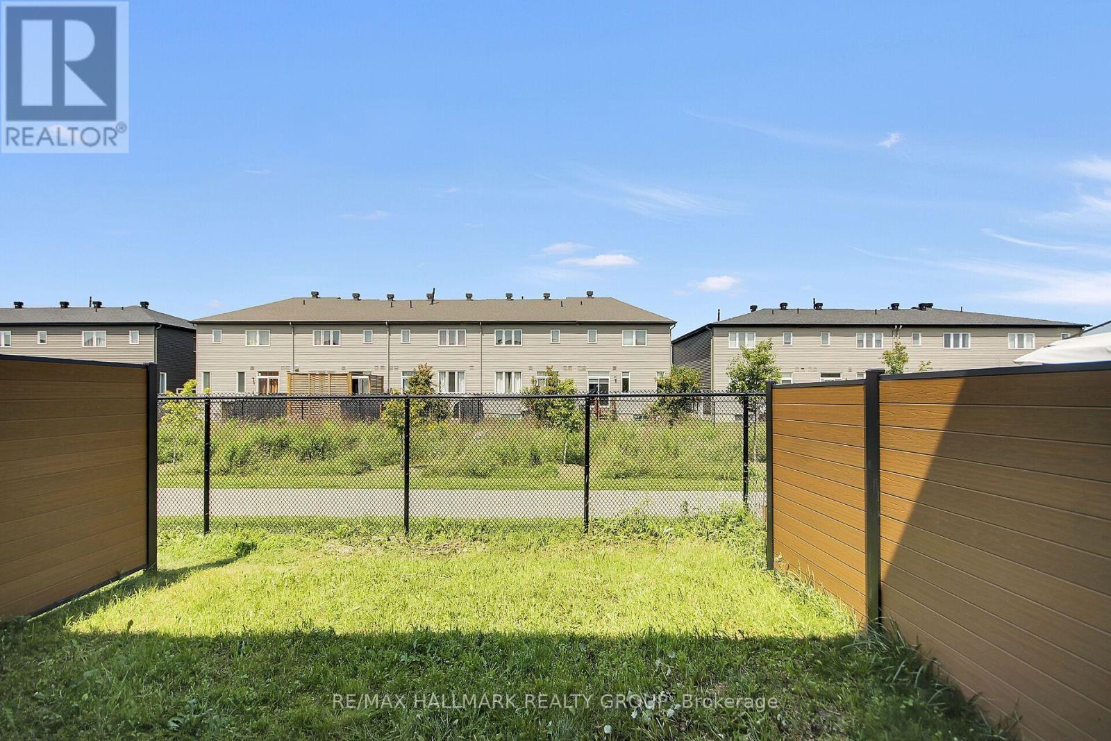 207 Willow Aster Circle, Ottawa, ON - Outdoor