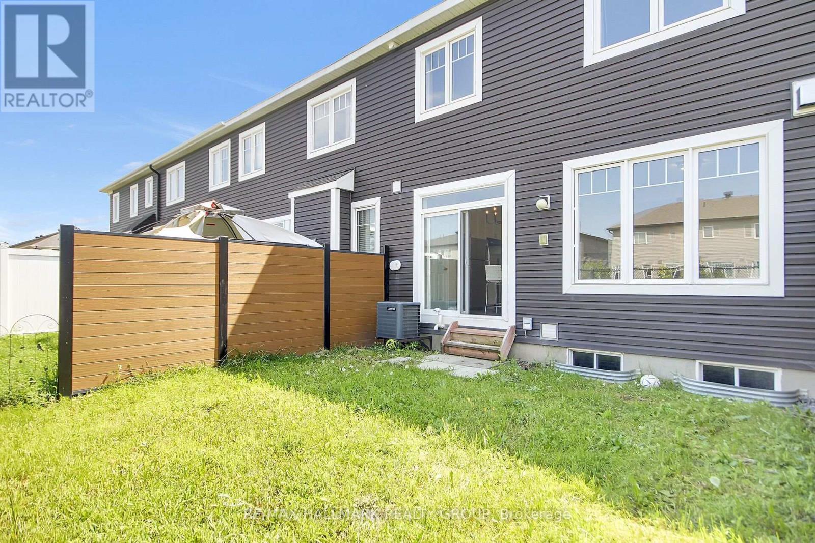 207 Willow Aster Circle, Ottawa, ON - Outdoor With Exterior