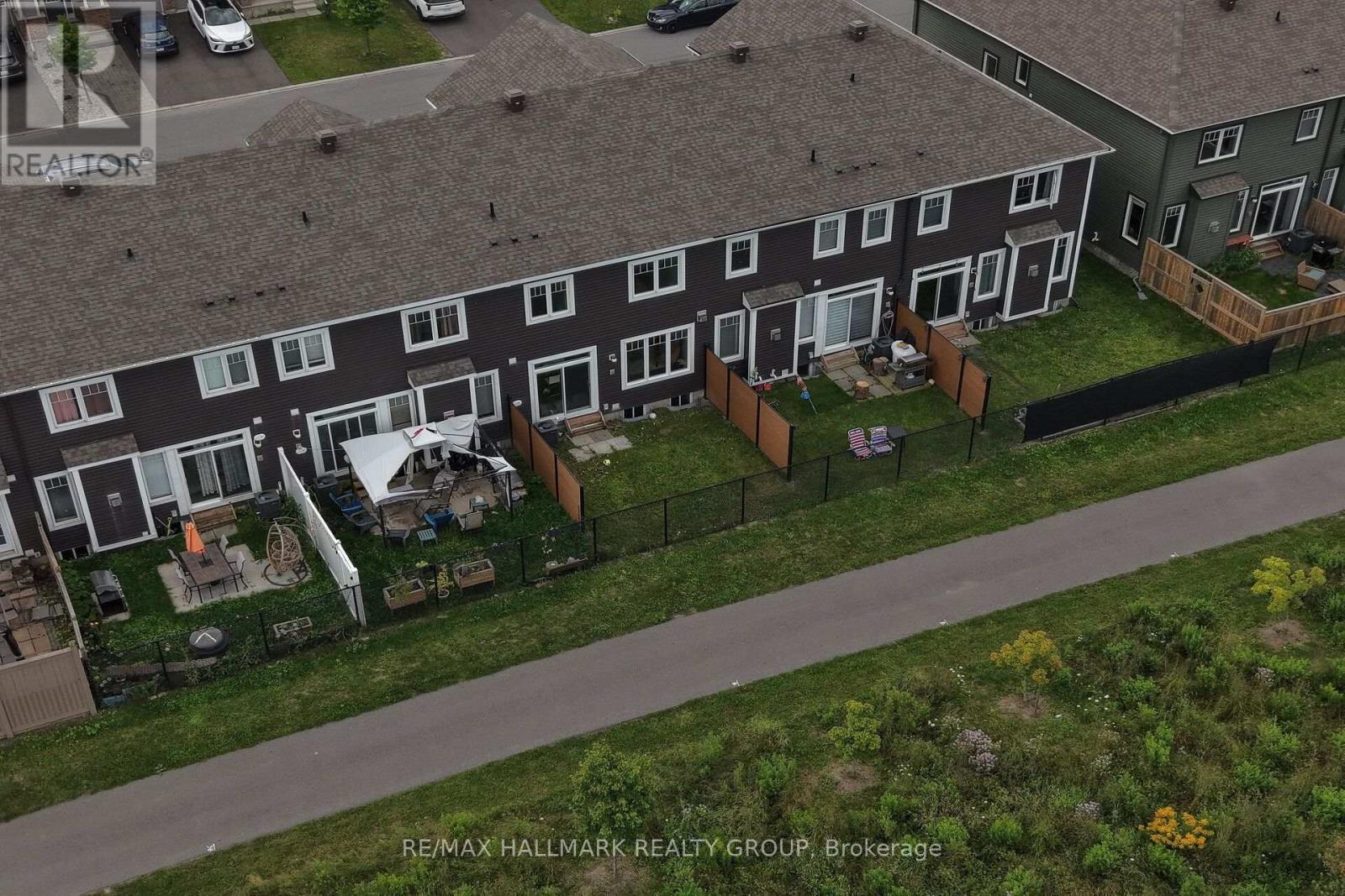 207 Willow Aster Circle, Ottawa, ON - Outdoor