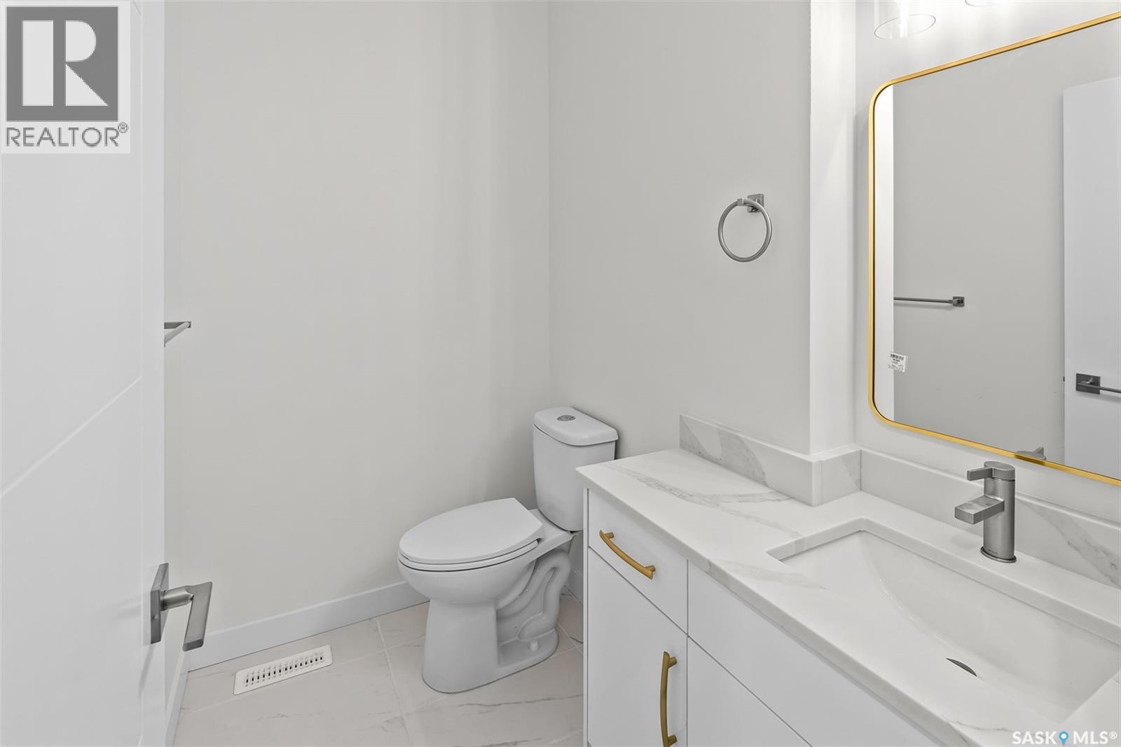 138 Sharma Lane, Saskatoon, SK - Indoor Photo Showing Bathroom