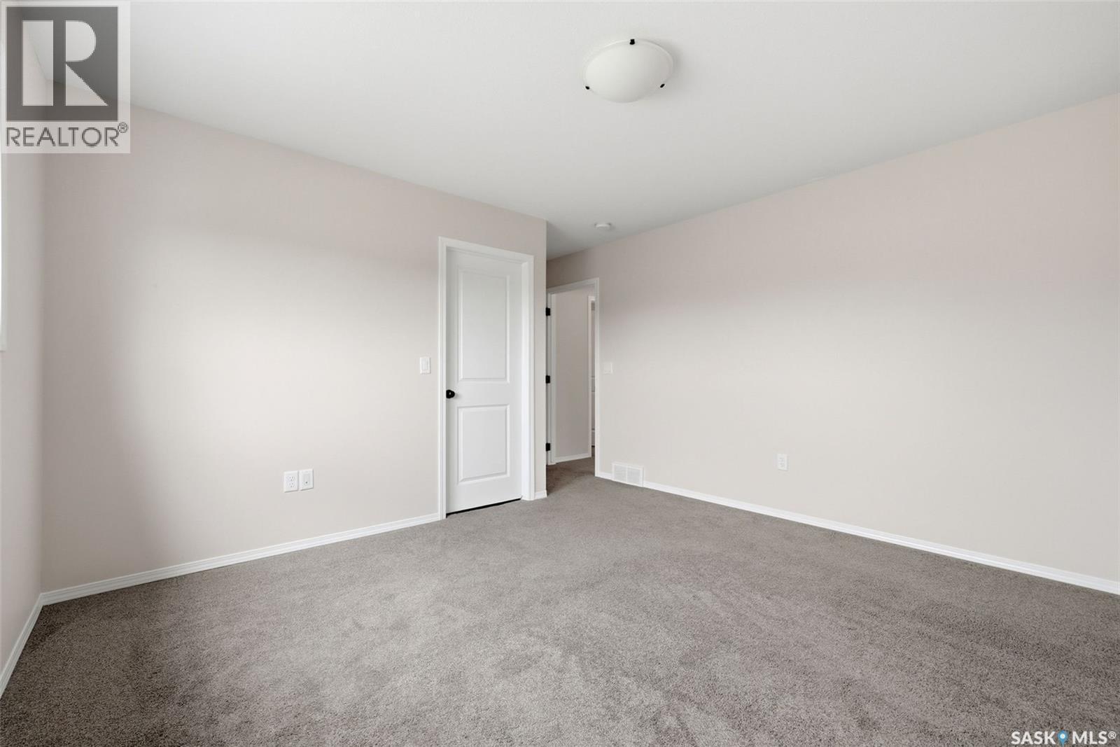 5257 Canuck Crescent, Regina, SK - Indoor Photo Showing Other Room