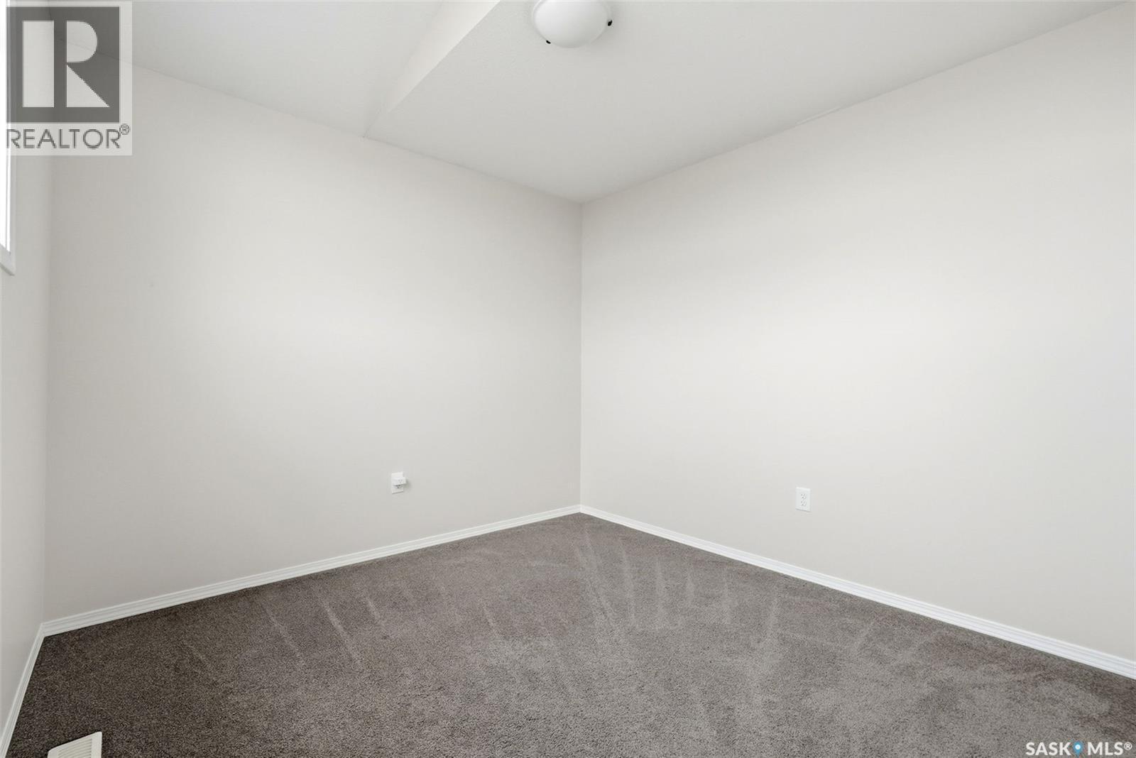5257 Canuck Crescent, Regina, SK - Indoor Photo Showing Other Room