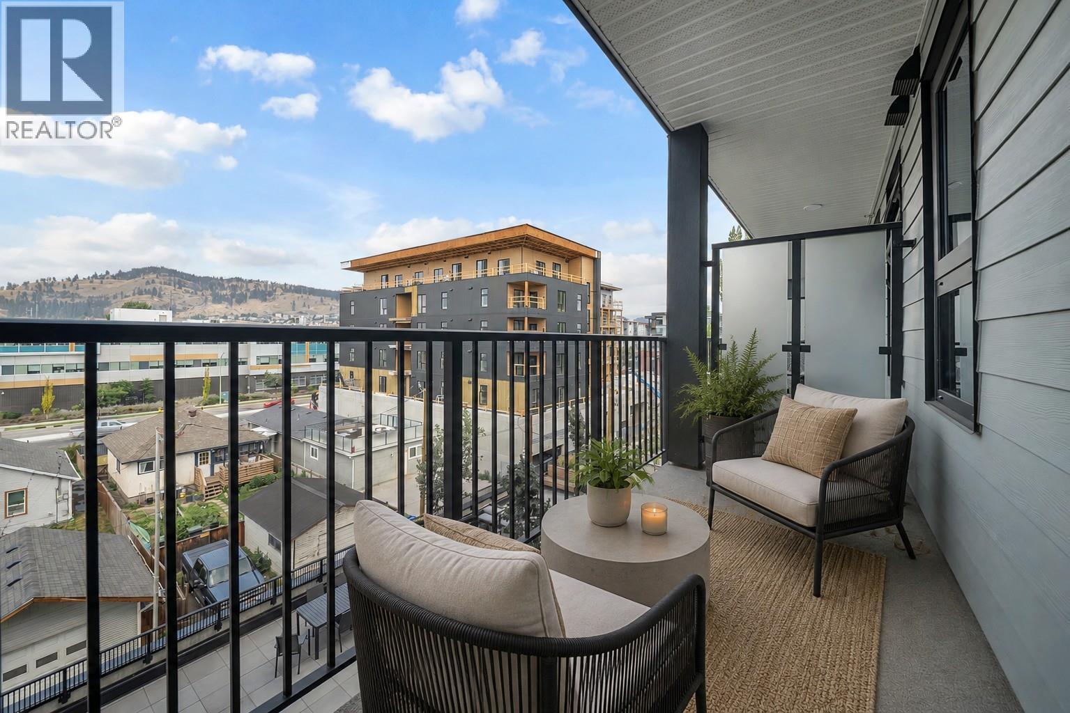 Photos have been virtually staged for illustrative and marketing purposes. Unaltered photos are also included for reference. - 620 Coronation Avenue Unit# 409, Kelowna, BC - Outdoor With Exterior