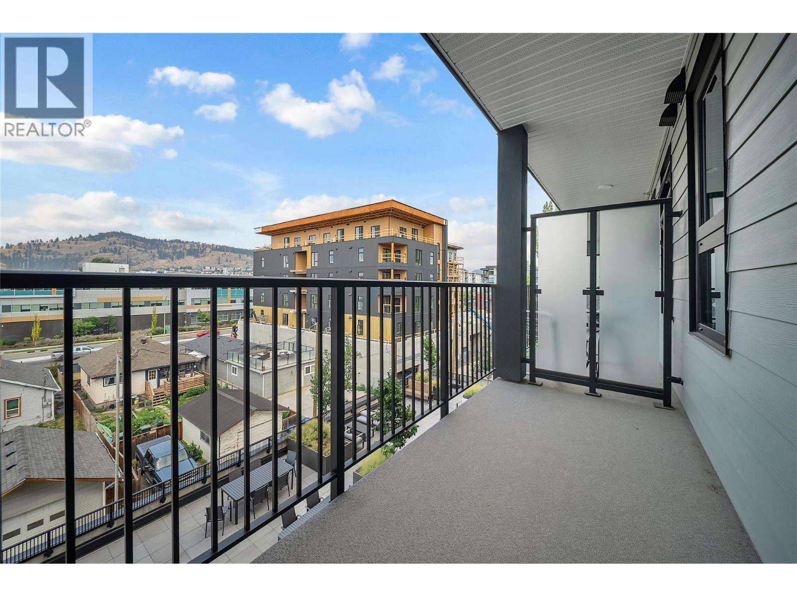 620 Coronation Avenue Unit# 409, Kelowna, BC - Outdoor With Exterior