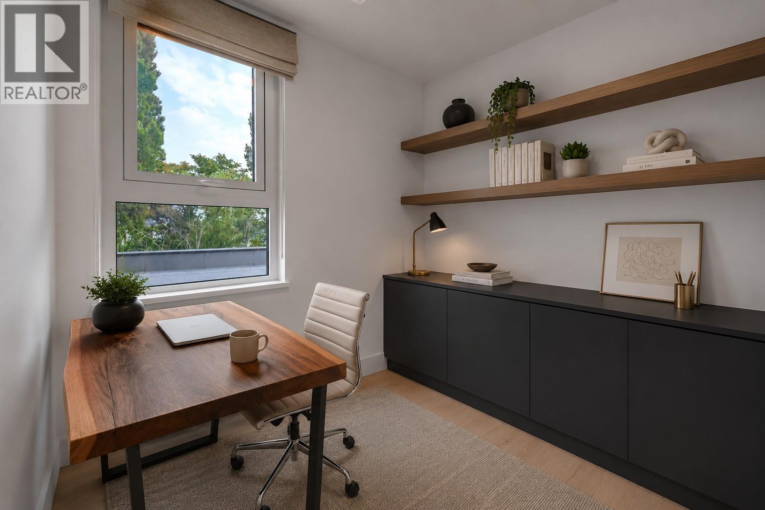 Photos have been virtually staged for illustrative and marketing purposes. Unaltered photos are also included for reference. - 620 Coronation Avenue Unit# 312, Kelowna, BC - Indoor Photo Showing Other Room