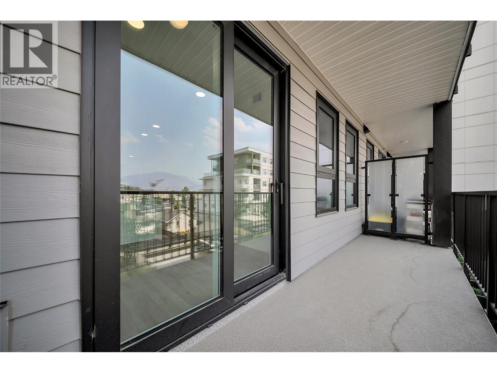 620 Coronation Avenue Unit# 312, Kelowna, BC - Outdoor With Exterior
