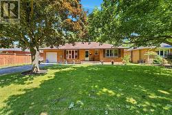 22 MONTGOMERY ROAD St. Thomas, ON N5R 1S5