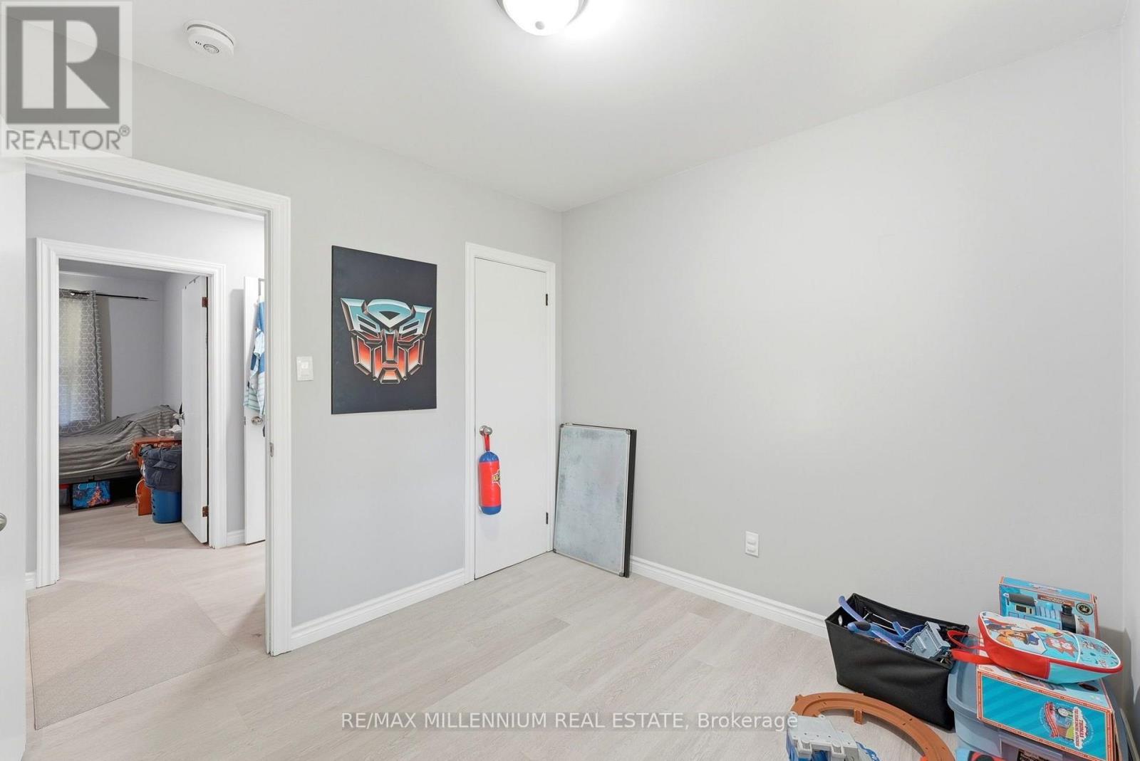 22 Montgomery Road, St. Thomas, ON - Indoor Photo Showing Other Room