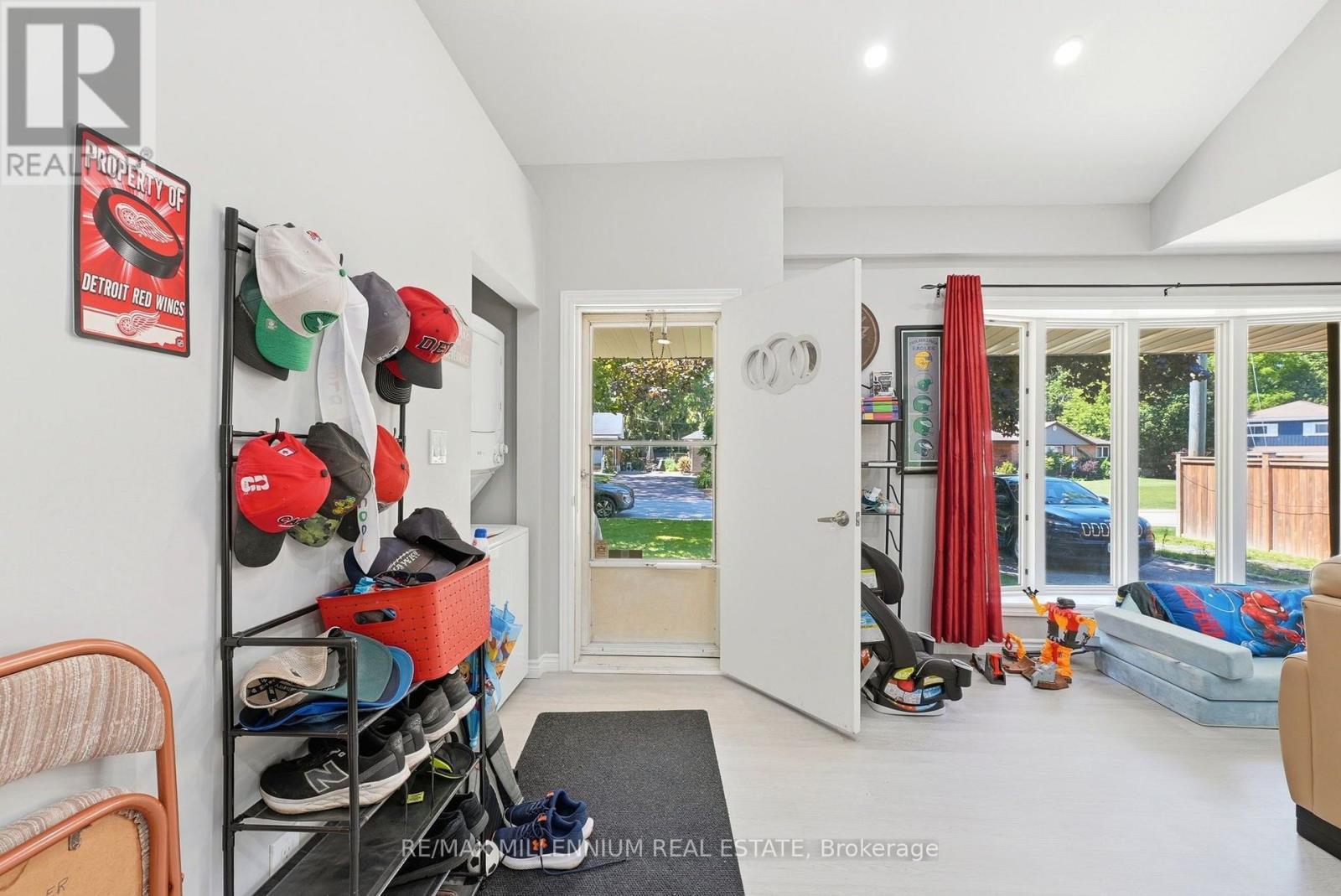 22 Montgomery Road, St. Thomas, ON - Indoor Photo Showing Other Room