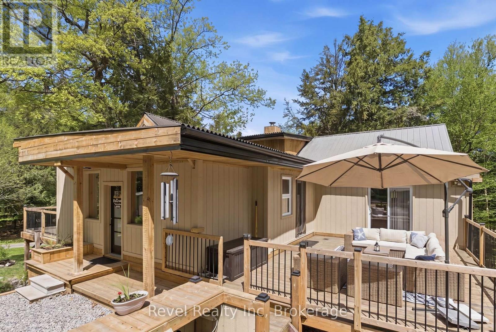 22 Camp Road, Mckellar, ON - Outdoor With Deck Patio Veranda