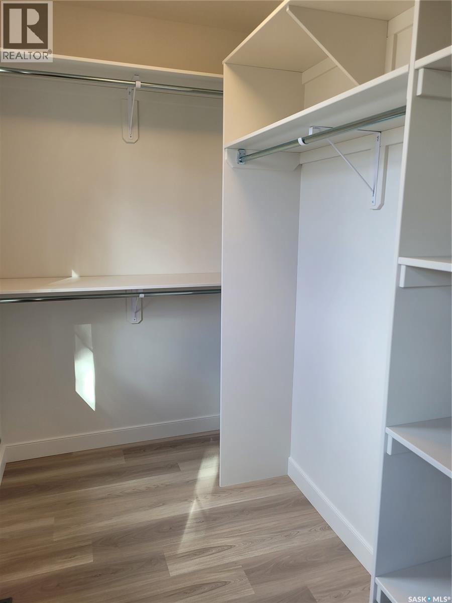 1640 1St Avenue N, Saskatoon, SK - Indoor With Storage