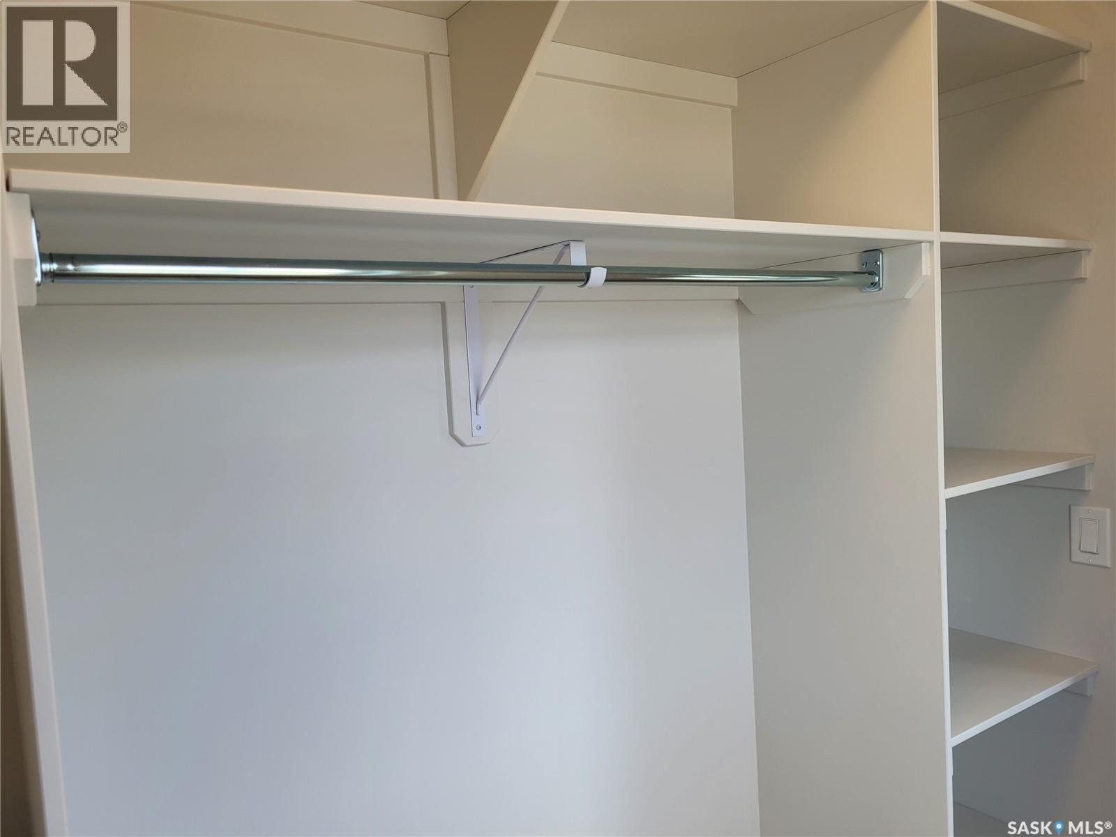 1640 1St Avenue N, Saskatoon, SK - Indoor With Storage