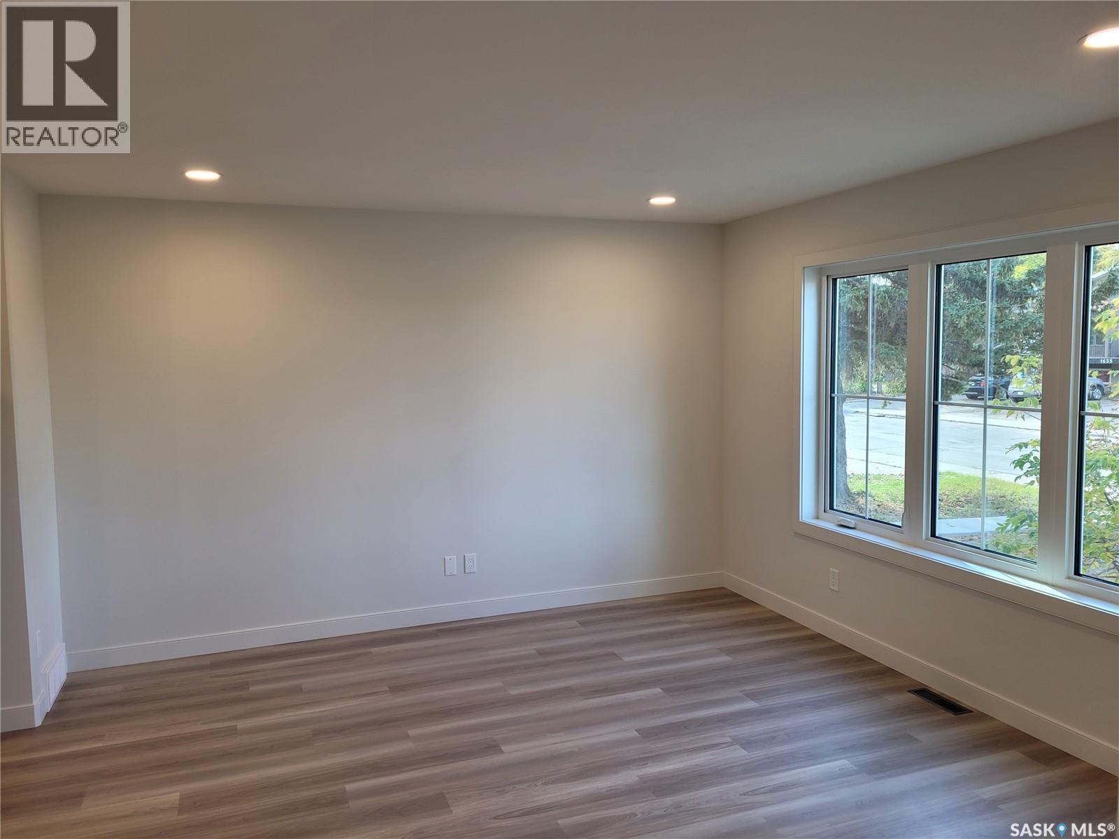 1640 1St Avenue N, Saskatoon, SK - Indoor Photo Showing Other Room