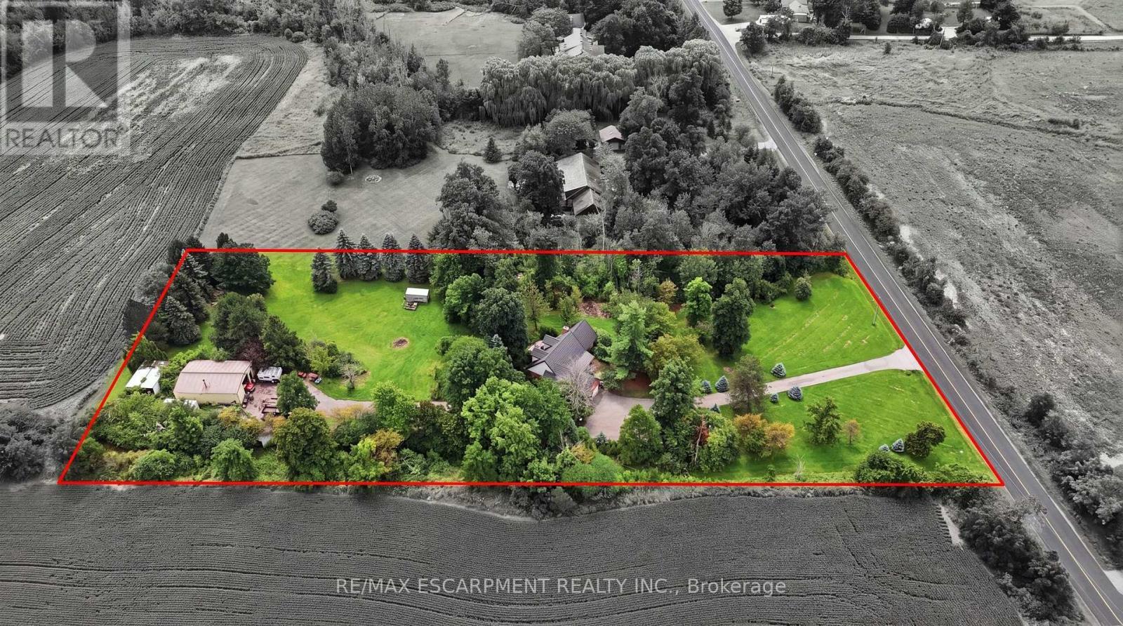 2210 1 Sideroad, Burlington, ON - Outdoor