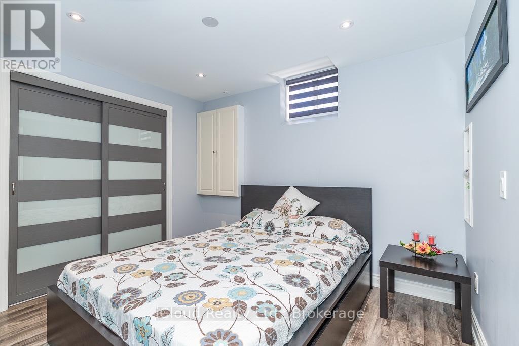 Br - 3340 Ferris Street, Burlington, ON - Indoor Photo Showing Bedroom