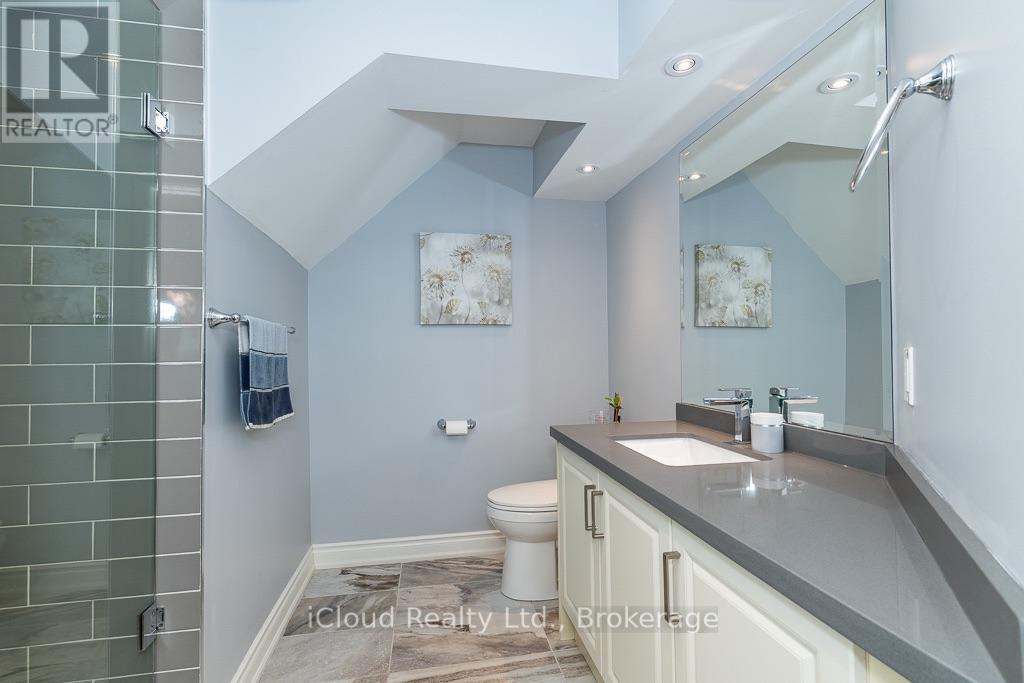 Washroom - 3340 Ferris Street, Burlington, ON - Indoor Photo Showing Bathroom