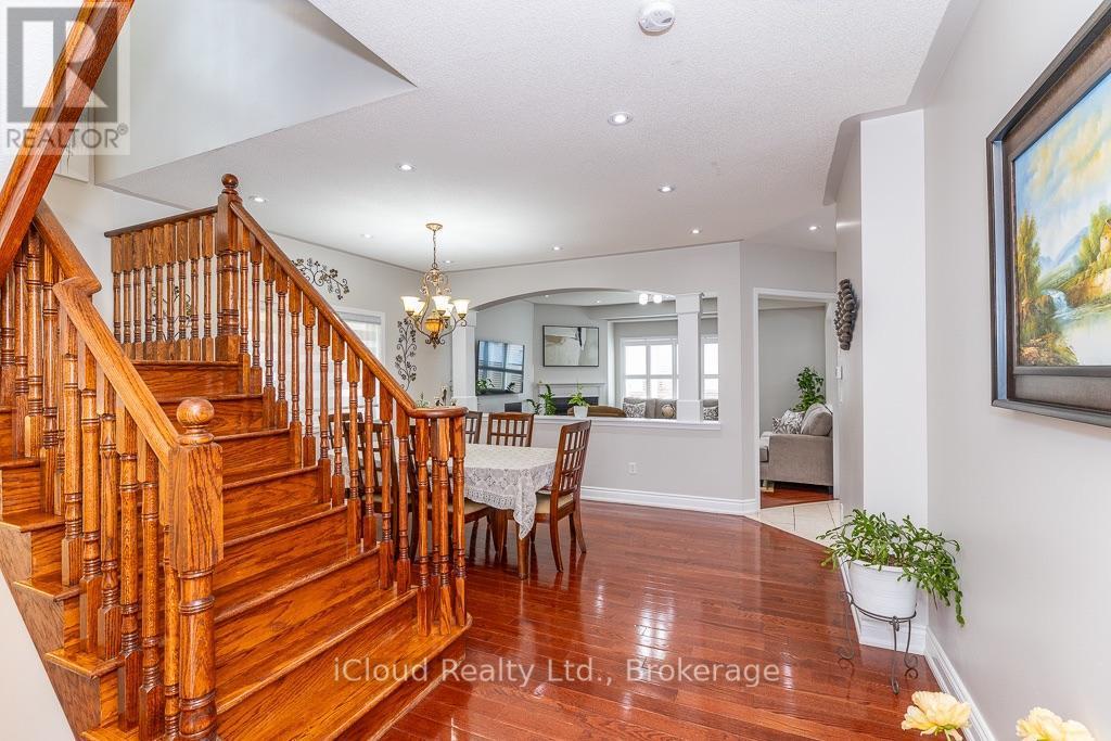 3340 Ferris Street, Burlington, ON - Indoor