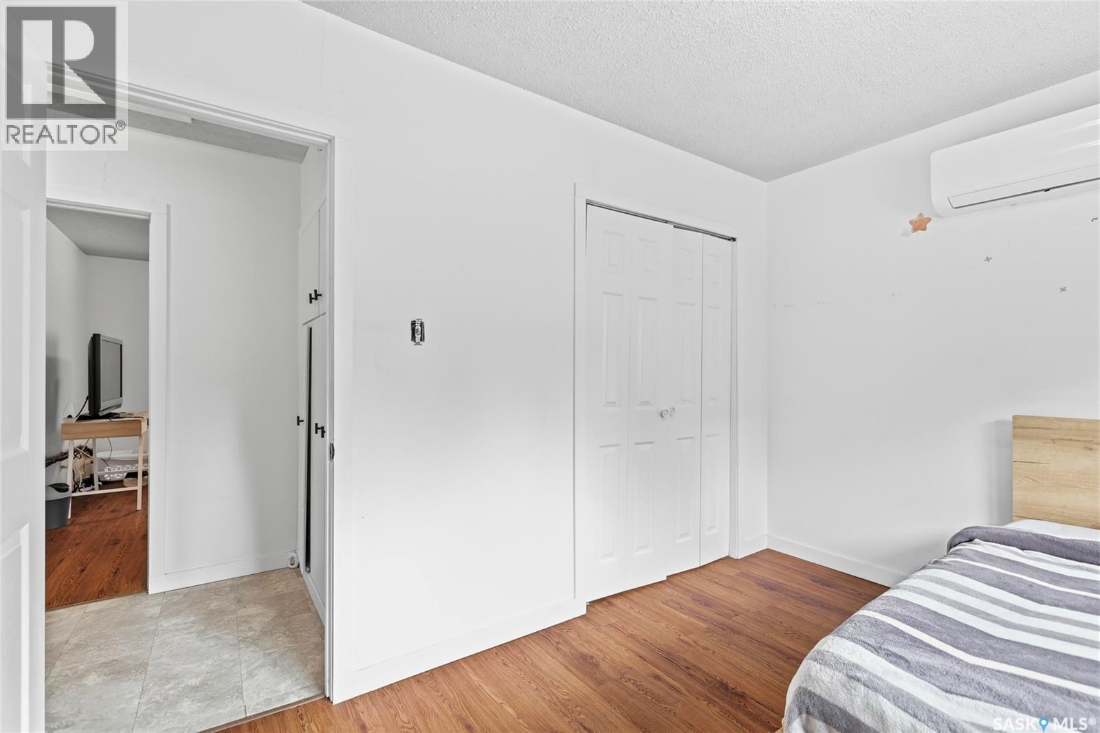 1960 Cowan Crescent, Regina, SK - Indoor Photo Showing Bedroom