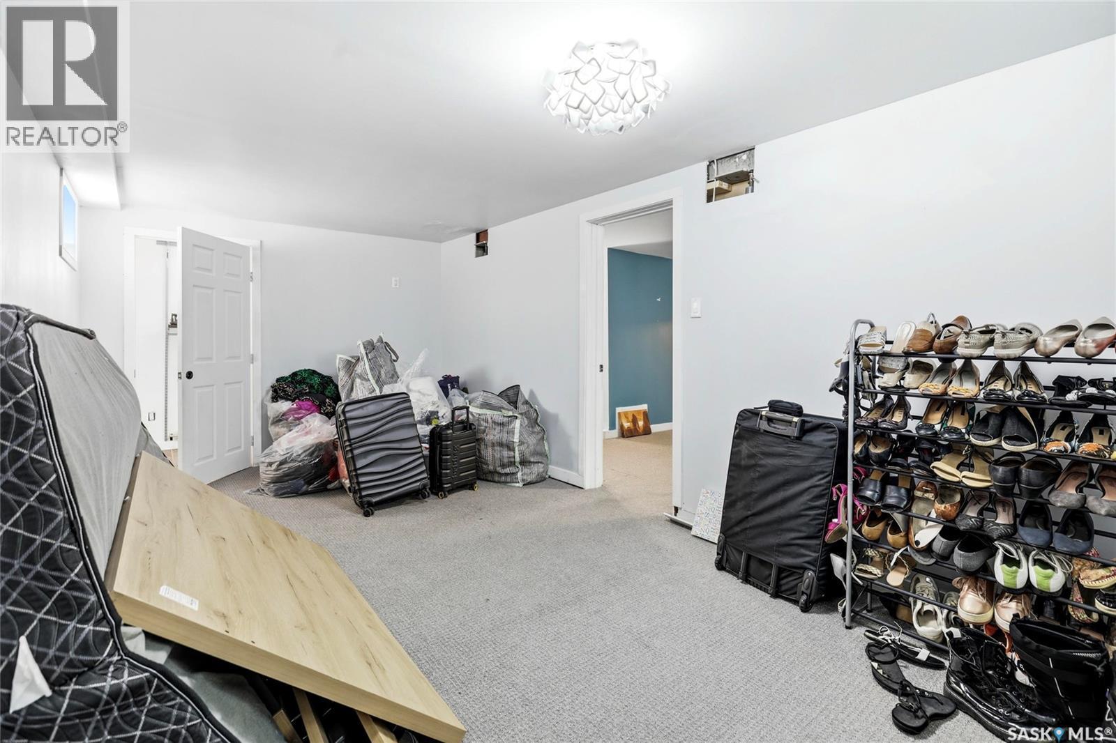 1960 Cowan Crescent, Regina, SK - Indoor